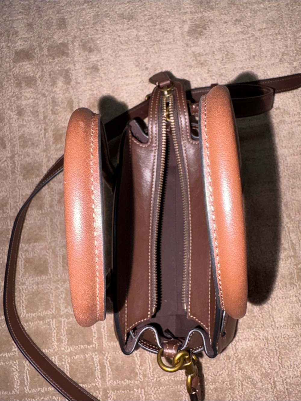 Coach Empire 21 in Maple - Picture 9 of 16